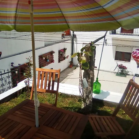 Oda ve Kahvaltı Local Angel's *