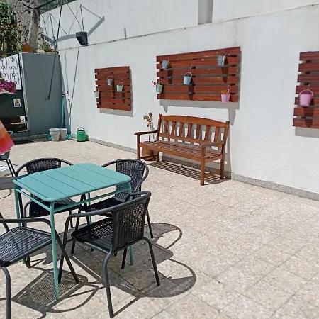 Oda ve Kahvaltı Local Angel's *